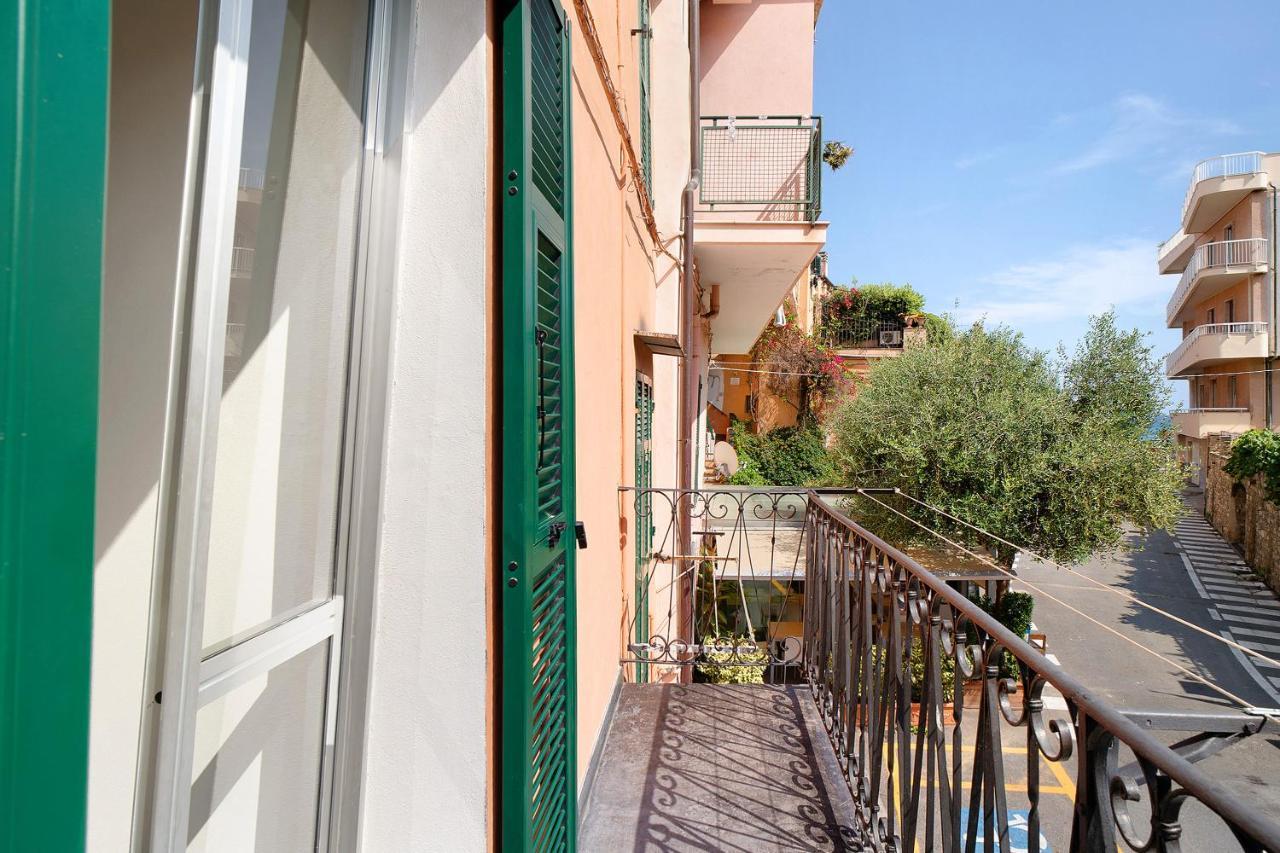 Casa Acqua Mare Parasio Imperia Exterior photo